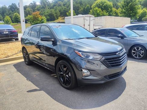 Used 2020 Chevrolet Equinox LT w/ Sport Edition FWD image 3
