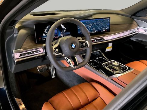 Used 2026 BMW 760i xDrive AWD/4WD image 8