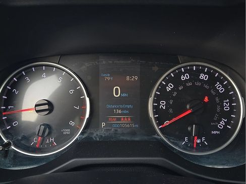 Used 2021 Toyota RAV4 LE FWD image 18