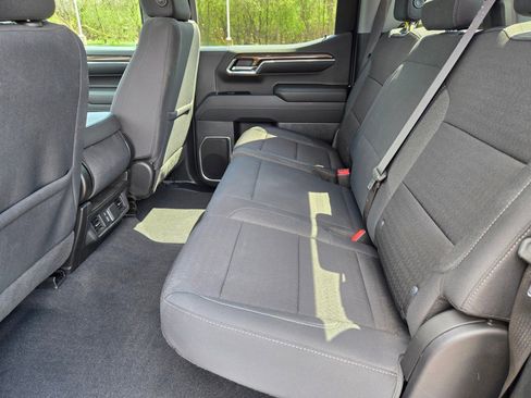 Certified 2024 Chevrolet Silverado 1500 LT AWD/4WD image 16