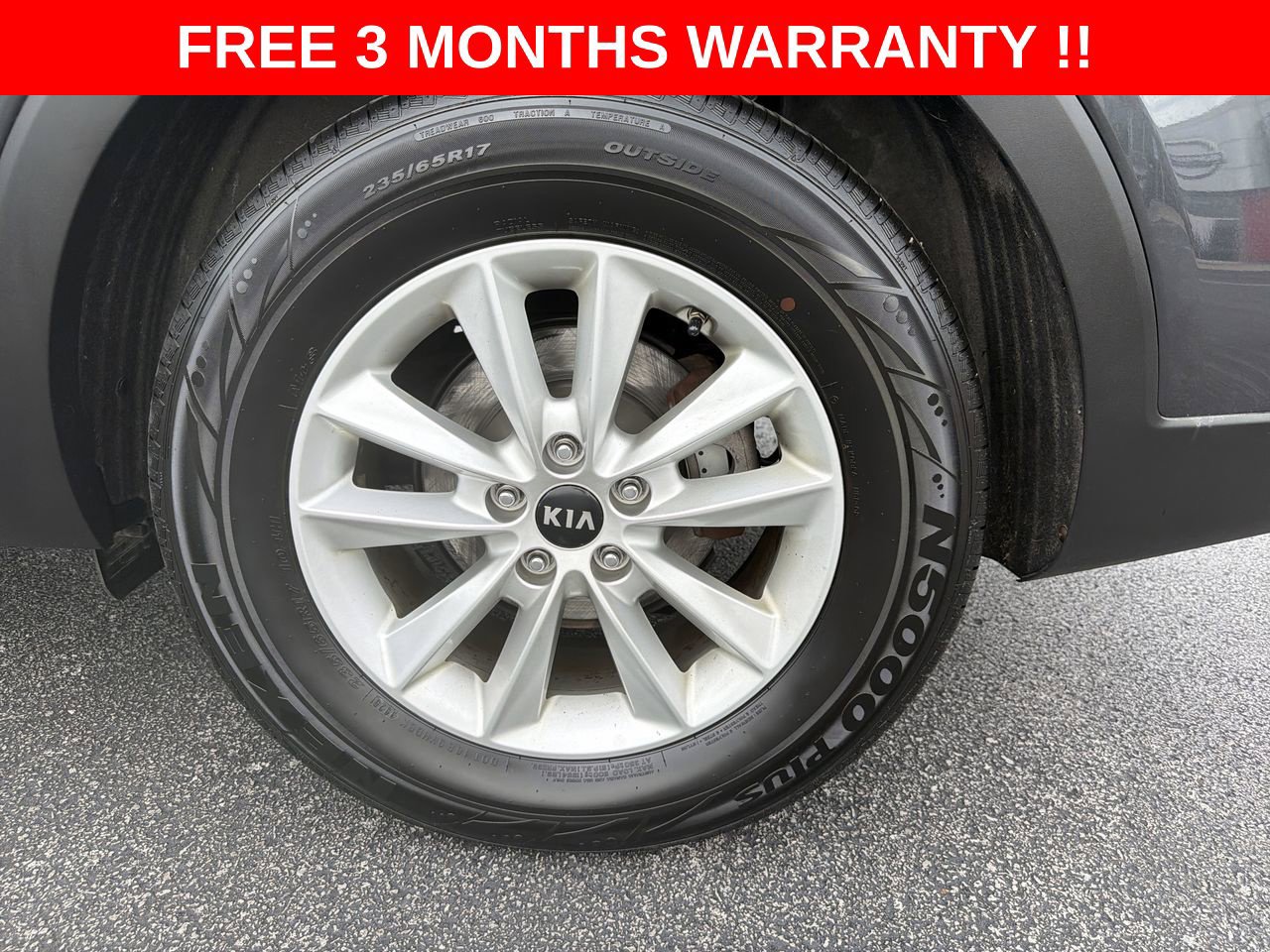 Used 2019 Kia Sorento FWD image 32
