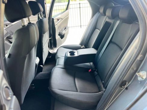 Used 2017 Honda Civic EX image 9