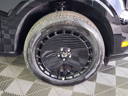 New 2026 Ford Maverick Lobo image 9