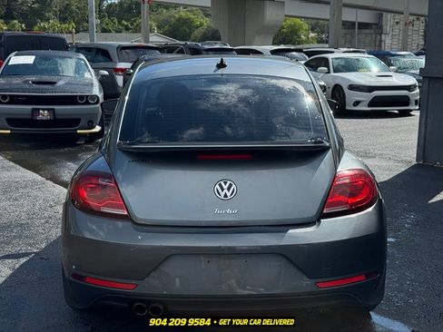 Used 2017 Volkswagen Beetle 1.8T Classic FWD image 7