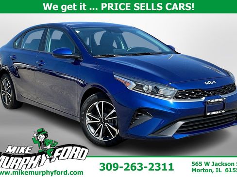 Used 2023 Kia Forte LXS image 1