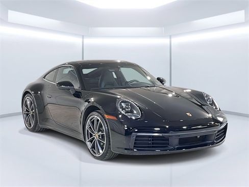 Used 2021 Porsche 911 Carrera image 3