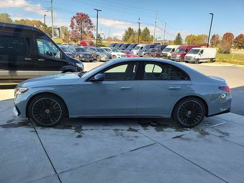Certified 2025 Mercedes-Benz E 350 4MATIC Sedan image 9