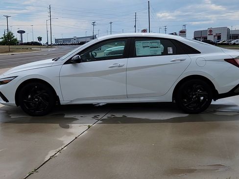 New 2026 Hyundai Elantra Sport FWD image 2