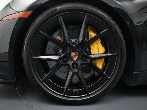 Certified 2025 Porsche 911 Carrera 4 GTS AWD/4WD image 40