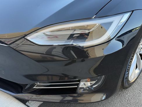 Used 2018 Tesla Model S 75D image 35