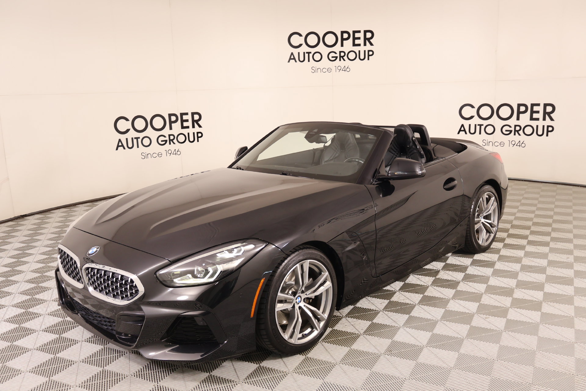 Used 2019 BMW Z4 sDrive30i w/ M Sport Package RWD image 11