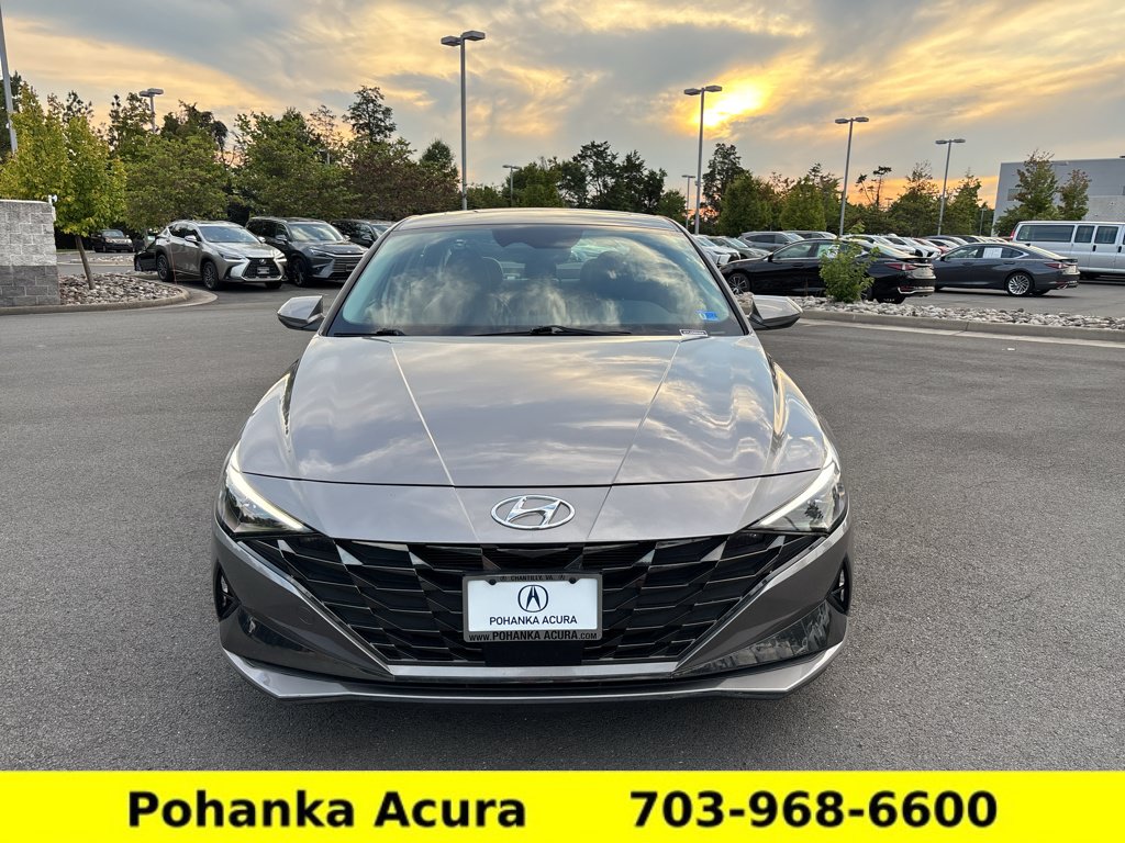 Used 2023 Hyundai Elantra Limited FWD image 2