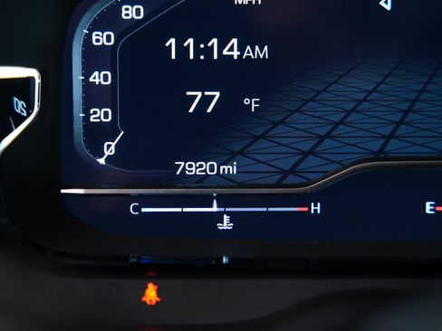 Used 2024 GMC Yukon XL Denali Ultimate AWD/4WD image 36