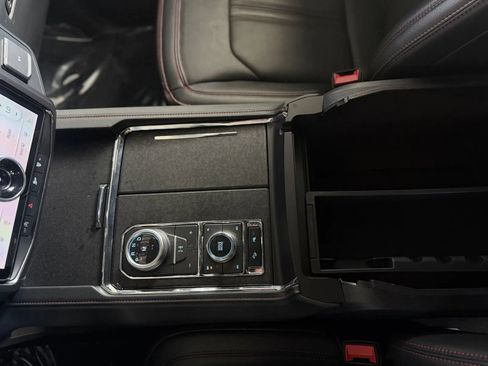 Used 2024 Ford Expedition Max Limited AWD/4WD image 41