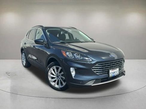 Certified 2022 Ford Escape Titanium w/ Titanium Elite Package AWD/4WD image 1