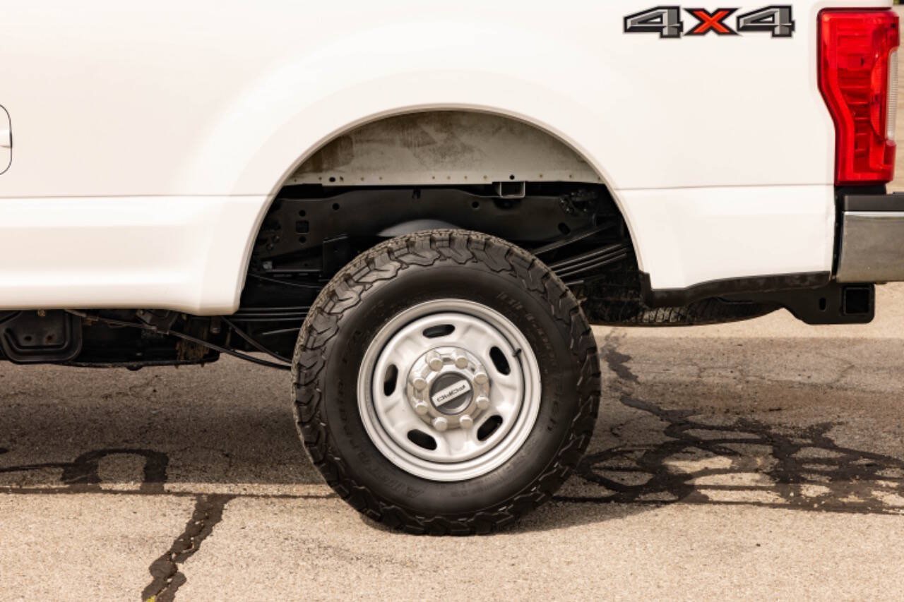 Used 2017 Ford F350 XL w/ Power Equipment Group AWD/4WD image 9