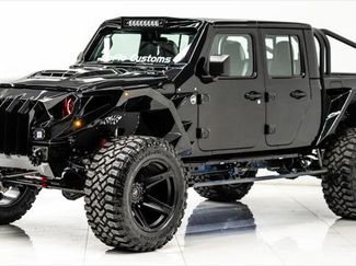 Used 2025 Jeep Gladiator Sport video 1