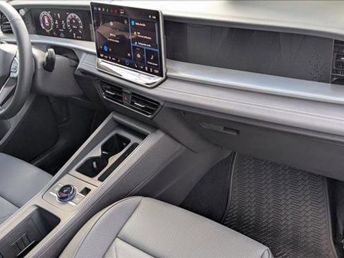 New 2026 Volkswagen Tiguan SE AWD/4WD image 29