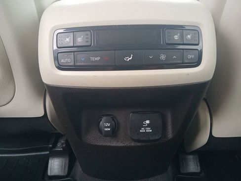 Used 2020 Hyundai Palisade Limited FWD image 11