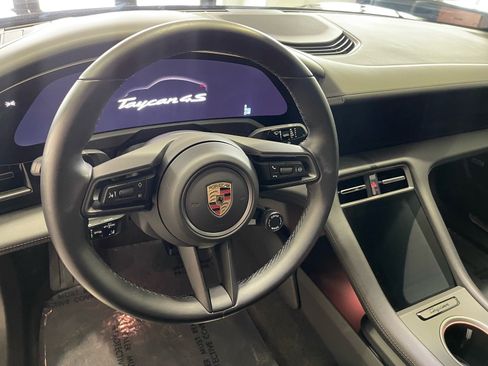 Used 2025 Porsche Taycan 4S AWD/4WD image 28