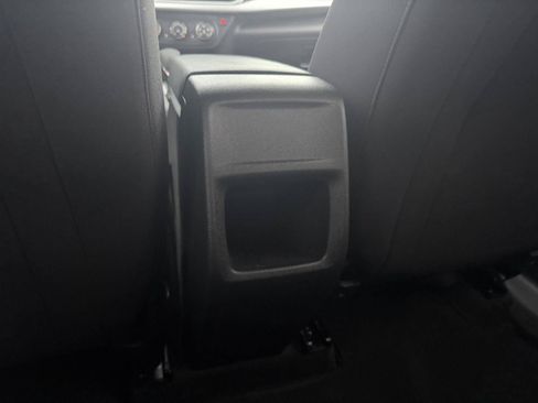 Used 2025 Chevrolet Trax RS w/ Sunroof Package FWD image 9