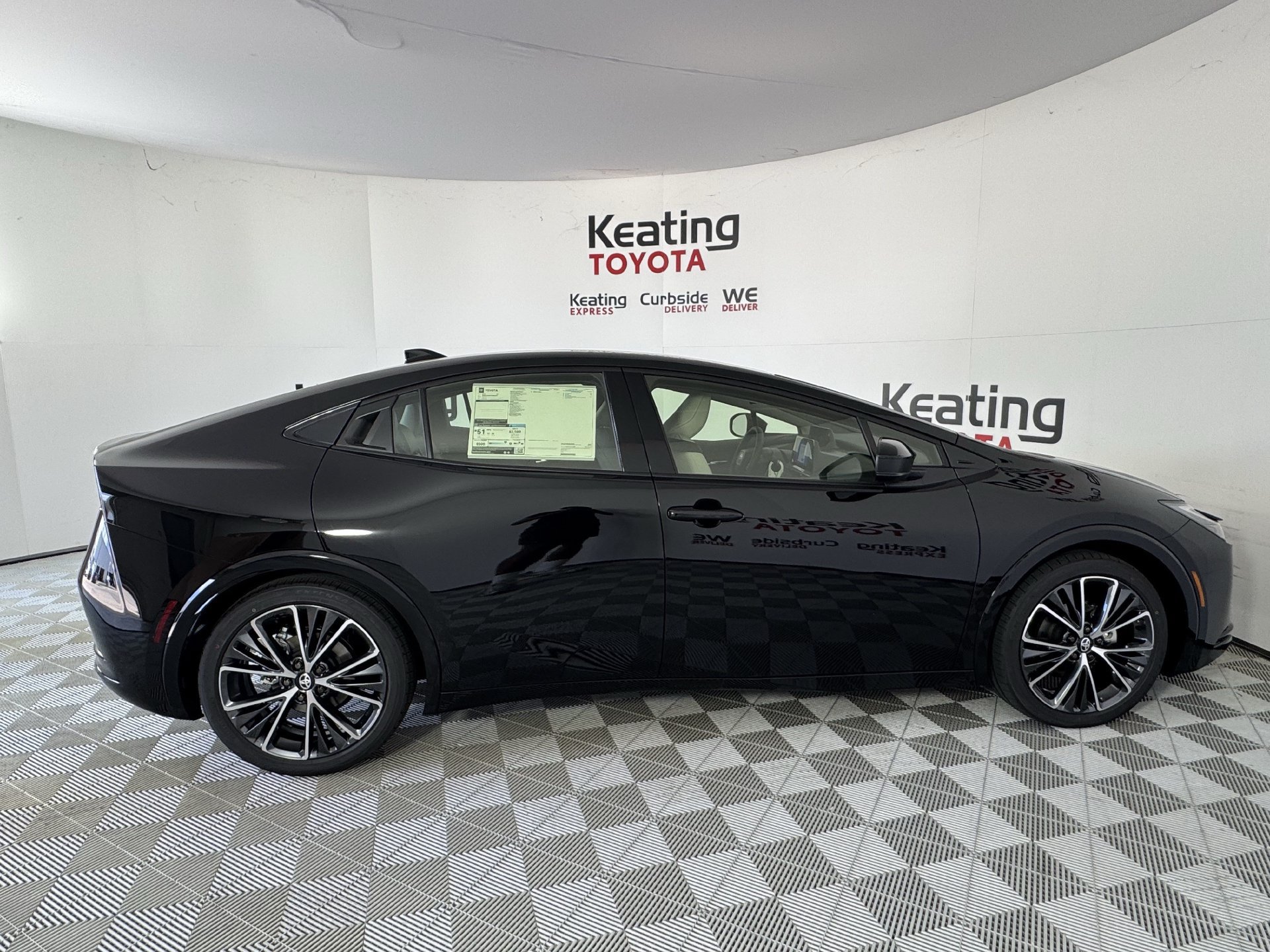 New 2027 Toyota Prius XLE FWD image 4