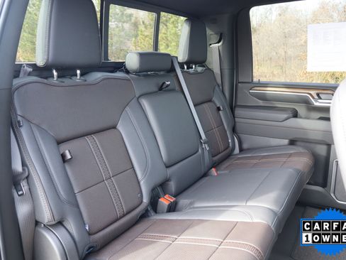 Used 2025 Chevrolet Silverado 2500 High Country w/ Technology Package image 19