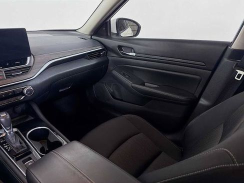 Certified 2024 Nissan Altima 2.5 SV w/ SV Premium Package FWD image 21