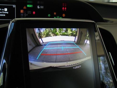 Certified 2019 Toyota Prius Prime Advanced w/ Carpet Mat Package FWD image 31
