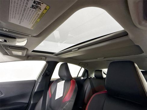 New 2026 Toyota Prius Plug-In Hybrid FWD image 24