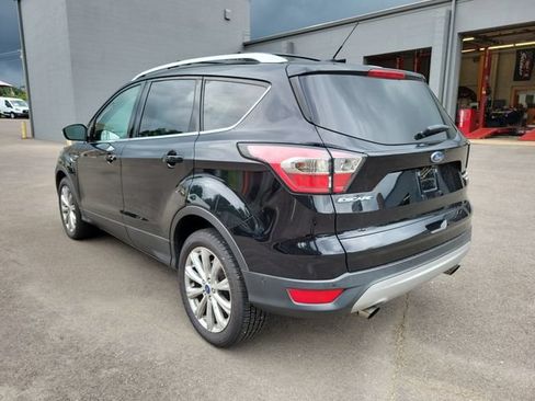 Used 2017 Ford Escape Titanium w/ Equipment Group 301A AWD/4WD image 3