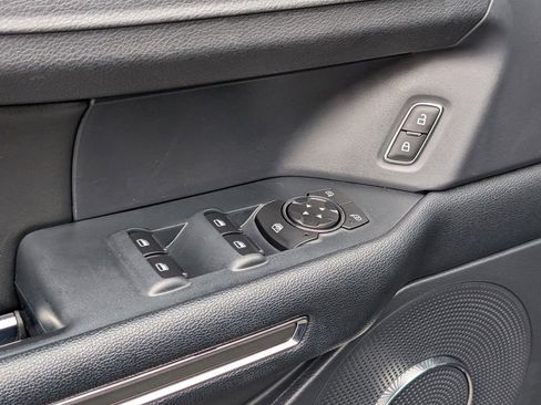 Used 2022 Ford Expedition XLT image 14