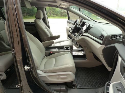 Used 2018 Honda Odyssey EX-L image 54