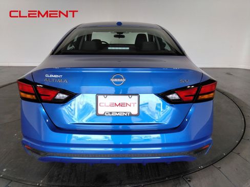Used 2025 Nissan Altima 2.5 SV image 7