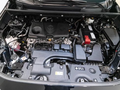 Used 2025 Toyota RAV4 XLE AWD/4WD image 34