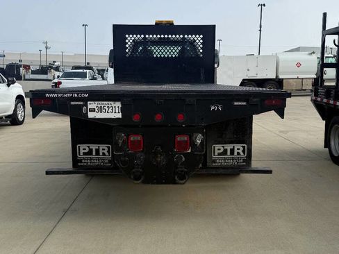 Used 2019 Ford F750 2WD Regular Cab Super Duty image 4