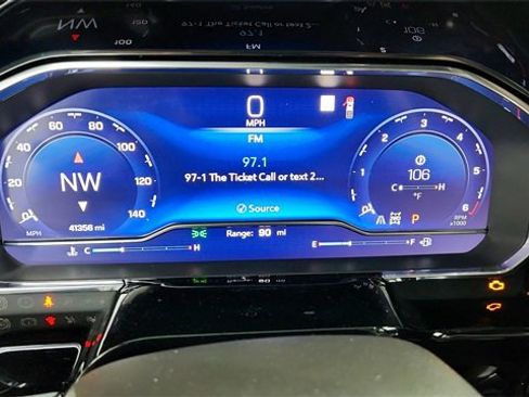 Used 2023 Chevrolet Silverado 1500 LT Trail Boss w/ Convenience Package II image 15