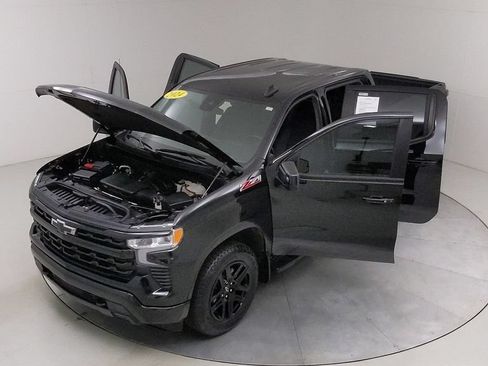 Used 2024 Chevrolet Silverado 1500 RST w/ Z71 Off-Road Package AWD/4WD image 41