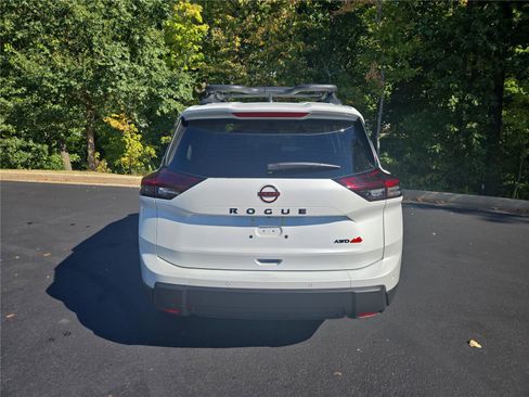 New 2026 Nissan Rogue SV AWD/4WD image 8