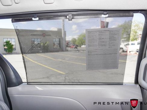 Used 2019 Toyota Sienna XLE w/ XLE Navigation Package FWD image 43
