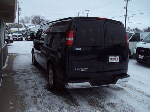 Used 2013 Chevrolet Express 1500 LT w/ LT Preferred Equipment Group image 5