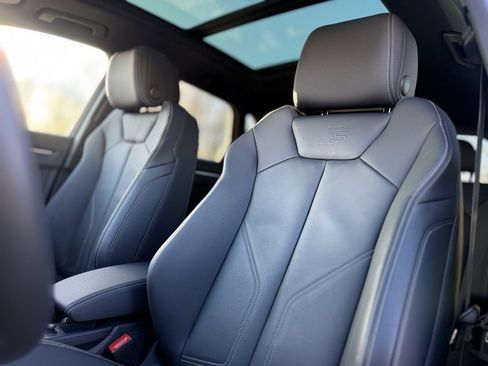 Certified 2025 Audi Q3 2.0T Premium w/ Convenience Package image 16