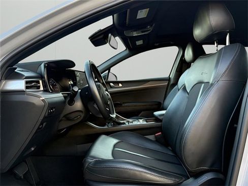 Used 2023 Kia K5 GT-Line image 12