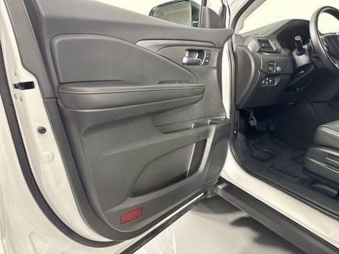 Certified 2024 Honda Ridgeline RTL image 22