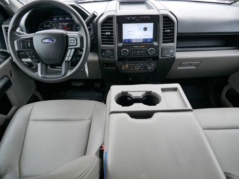 Certified 2022 Ford F350 XL w/ Power Equipment Group image 17