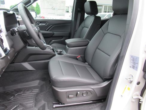 New 2026 GMC Canyon Elevation w/ Convenience Package AWD/4WD image 17