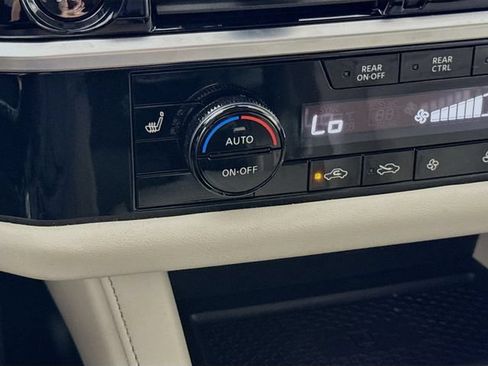 Used 2025 Nissan Pathfinder SL w/ Cargo Package AWD/4WD image 20