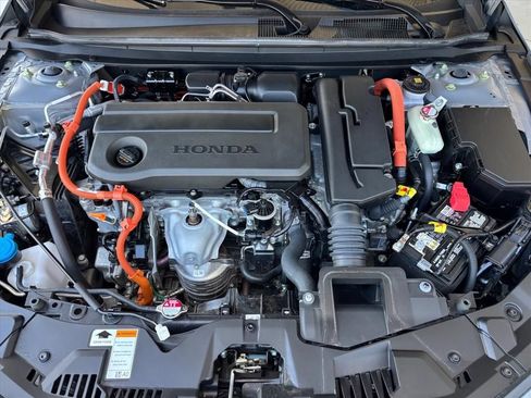 Used 2025 Honda Accord Sport image 29