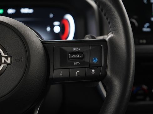 Used 2022 Nissan Rogue Platinum image 28