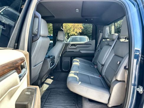 Certified 2022 GMC Sierra 1500 SLT w/ SLT Premium Plus Package image 24